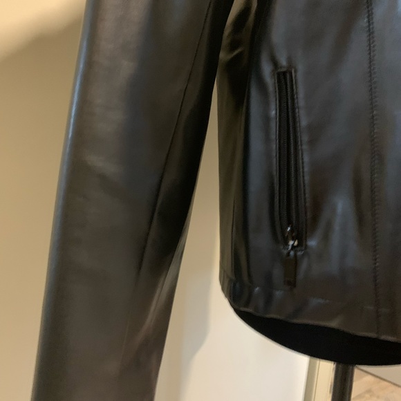 Faux leather jacket from Roxy. Size Medium. Pristine condition. - Picture 6 of 6